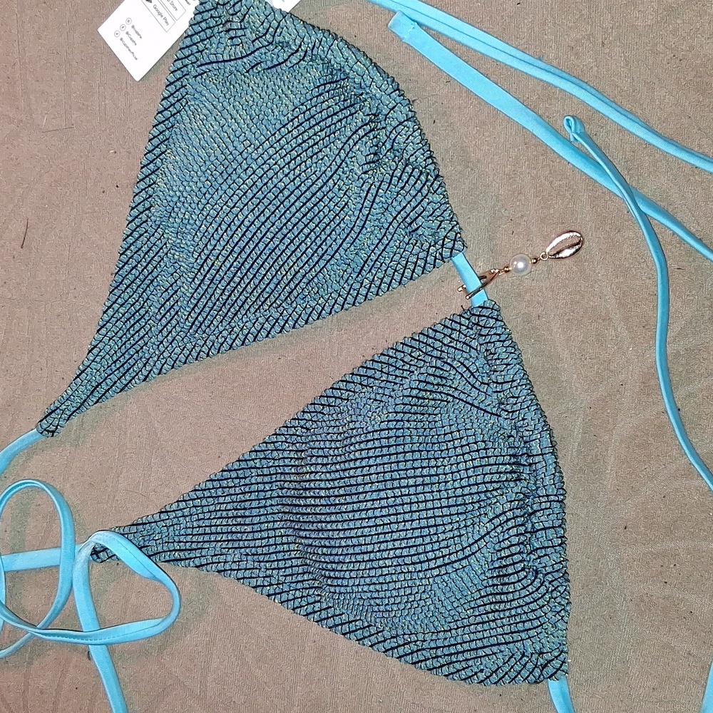 NWT! Cupshe Teal Textured Triangle Bikini Top